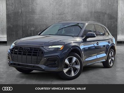 New 2025 Audi Q5 2.0T Premium w/ Convenience Plus Package