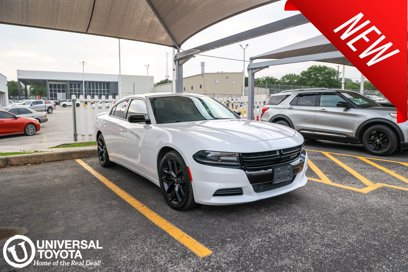 Used 2020 Dodge Charger SXT w/ Blacktop Package