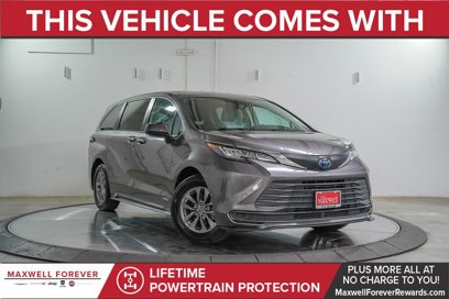 Used 2021 Toyota Sienna LE