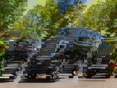 Used 2022 GMC Yukon XL Denali w/ Denali Premium Package