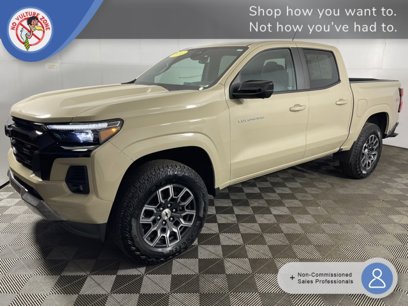 Used 2023 Chevrolet Colorado Z71 w/ Z71 Convenience Package 2