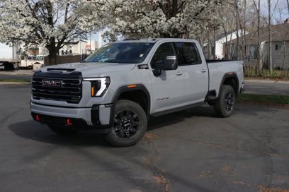 New 2025 GMC Sierra 2500 AT4 w/ AT4 Premium Plus Package