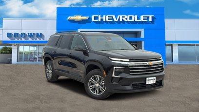 New 2025 Chevrolet Traverse LT