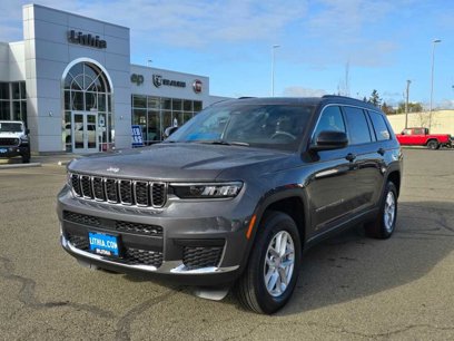 New 2025 Jeep Grand Cherokee L Laredo w/ Luxury Tech Group I