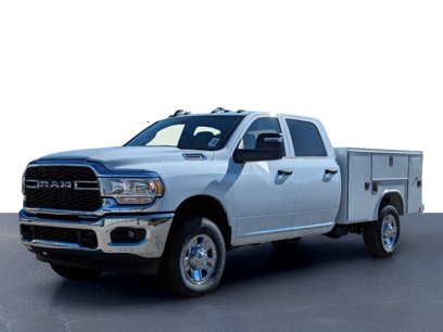 New 2024 RAM 2500 Tradesman w/ Chrome Appearance Group