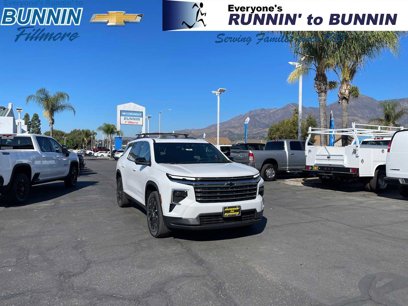 New 2025 Chevrolet Traverse LT w/ Sun and Wheel Package