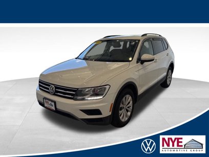Used 2018 Volkswagen Tiguan SE w/ Panoramic Sunroof Package