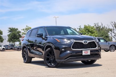 Used 2023 Toyota Highlander LE
