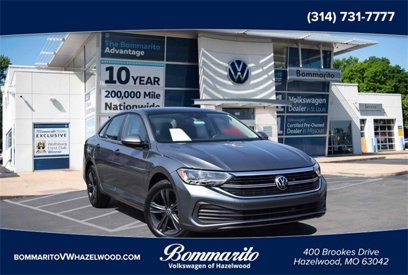 Certified 2024 Volkswagen Jetta SE w/ Panoramic Sunroof Package