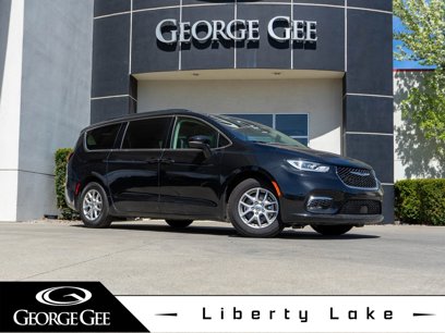 Used 2022 Chrysler Pacifica Touring-L