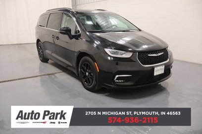 Used 2022 Chrysler Pacifica Touring-L
