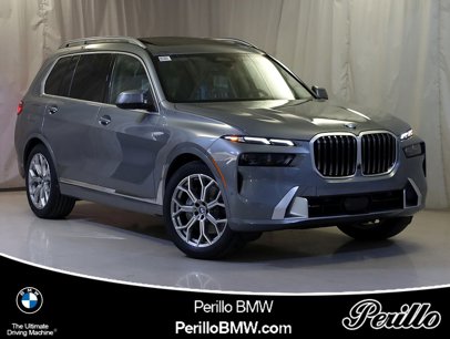New 2025 BMW X7 xDrive40i w/ Premium Package