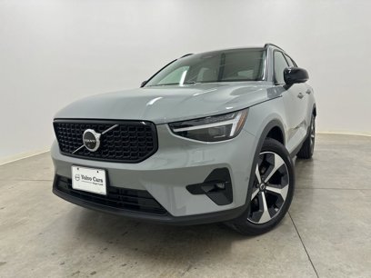 New 2026 Volvo XC40 B5 Plus w/ Protection Package Premier