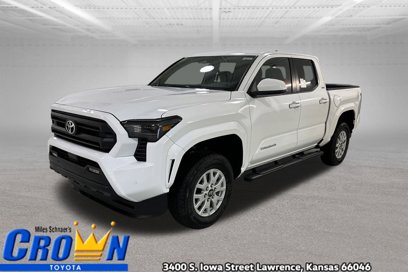 New 2024 Toyota Tacoma SR5