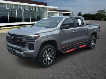 Used 2023 Chevrolet Colorado Z71 w/ Z71 Convenience Package 2