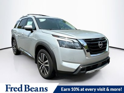 New 2025 Nissan Pathfinder Platinum w/ Cargo Package