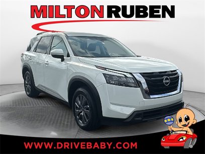 Used 2024 Nissan Pathfinder SV