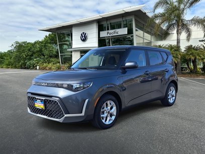 Used 2023 Kia Soul LX w/ Option Group 015
