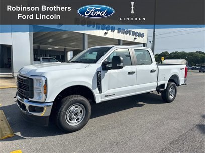 New 2024 Ford F250 XL w/ XL Chrome Package