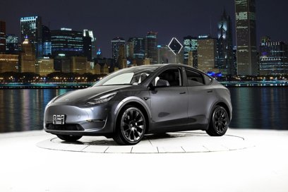Used 2021 Tesla Model Y Long Range