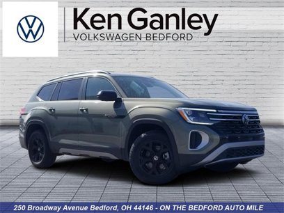 New 2025 Volkswagen Atlas Peak Edition SE
