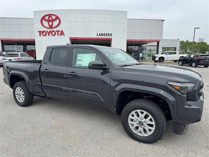 New 2025 Toyota Tacoma SR5