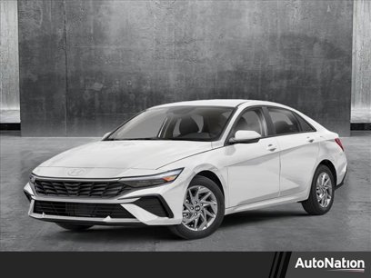 New 2025 Hyundai Elantra SEL