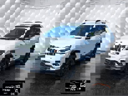 Used 2023 Jeep Cherokee Altitude Lux