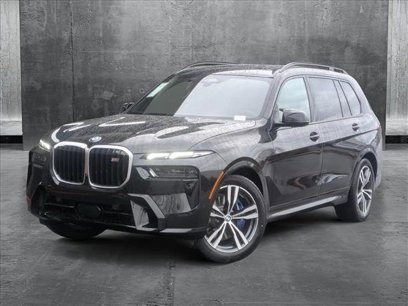 New 2025 BMW X7 M60i w/ Executive Package