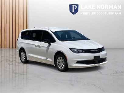 New 2025 Chrysler Voyager LX