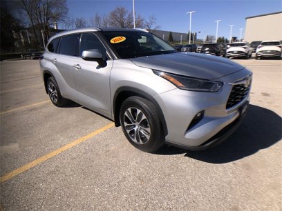 Used 2021 Toyota Highlander XLE