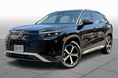 New 2025 Volkswagen Tiguan SE