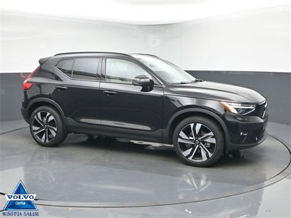 Used 2024 Volvo XC40 B5 Plus w/ Climate Package