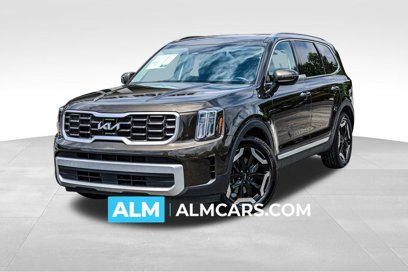 Used 2023 Kia Telluride S w/ S Sunroof Package