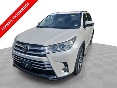 Used 2018 Toyota Highlander SE