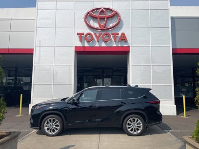 Used 2023 Toyota Highlander Limited