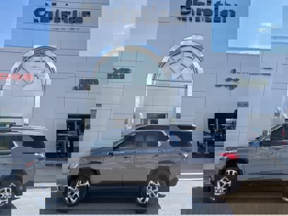 Used 2018 Chevrolet Traverse LT