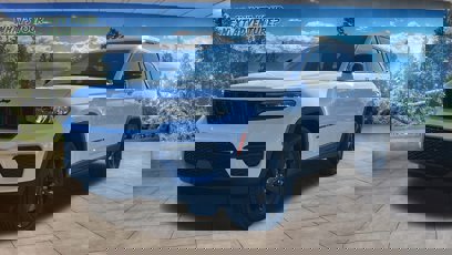 New 2025 Jeep Grand Cherokee Altitude