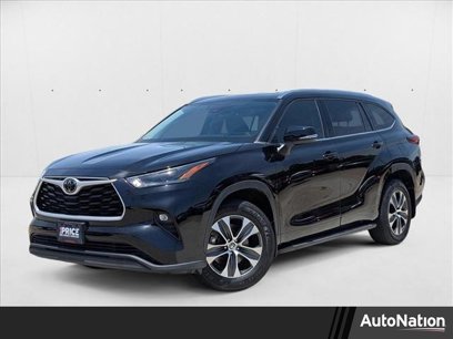 Used 2021 Toyota Highlander XLE