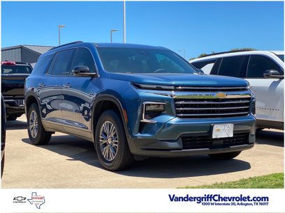 New 2025 Chevrolet Traverse LT w/ Enhanced Driving Package