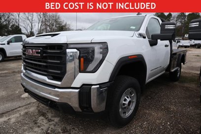 New 2024 GMC Sierra 2500 Pro w/ Convenience Package