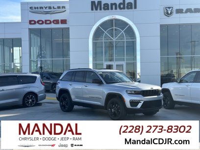 New 2024 Jeep Grand Cherokee Limited w/ Black Appearance Package