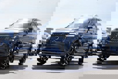 New 2025 Volvo XC90 T8 Plus w/ Protection Package Premier