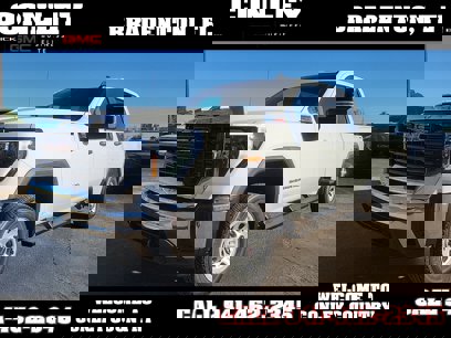 New 2025 GMC Sierra 3500 Pro w/ Convenience Package
