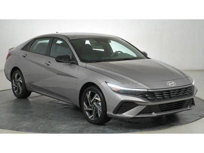 New 2025 Hyundai Elantra SEL