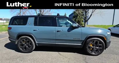 Used 2025 Rivian R1S Premium