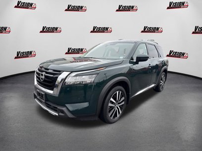Used 2024 Nissan Pathfinder Platinum