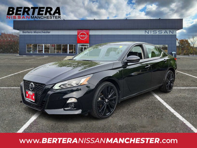 Used 2022 Nissan Altima 2.5 SR w/ Midnight Edition Package