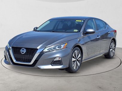 Used 2022 Nissan Altima 2.5 SV