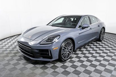 New 2025 Porsche Panamera 4